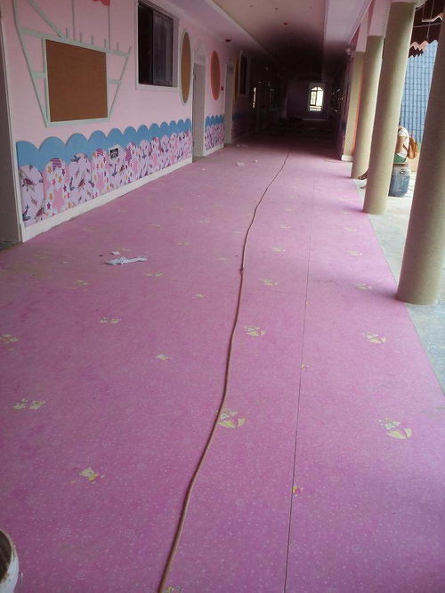 供應(yīng)防滑塑膠地板 合江 吸音卷材地膠工藝要求