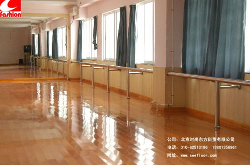 體驗(yàn)父母對(duì)寶貝的深切關(guān)愛(ài) 時(shí)尚牌卡通復(fù)合塑膠地板